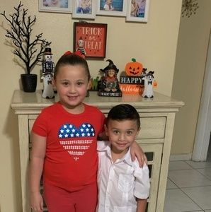 Meet your Posher, Estrella